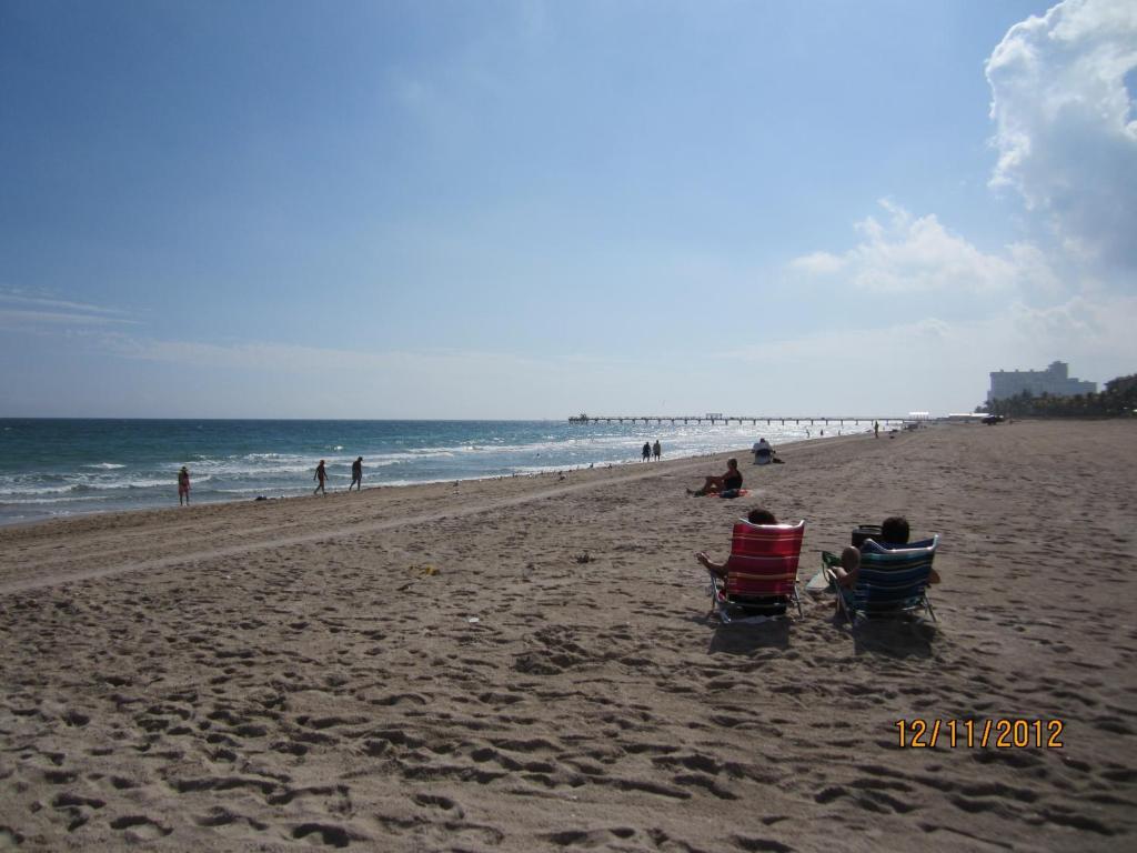 Coral Key Inn Lauderdale-by-the-Sea Buitenkant foto