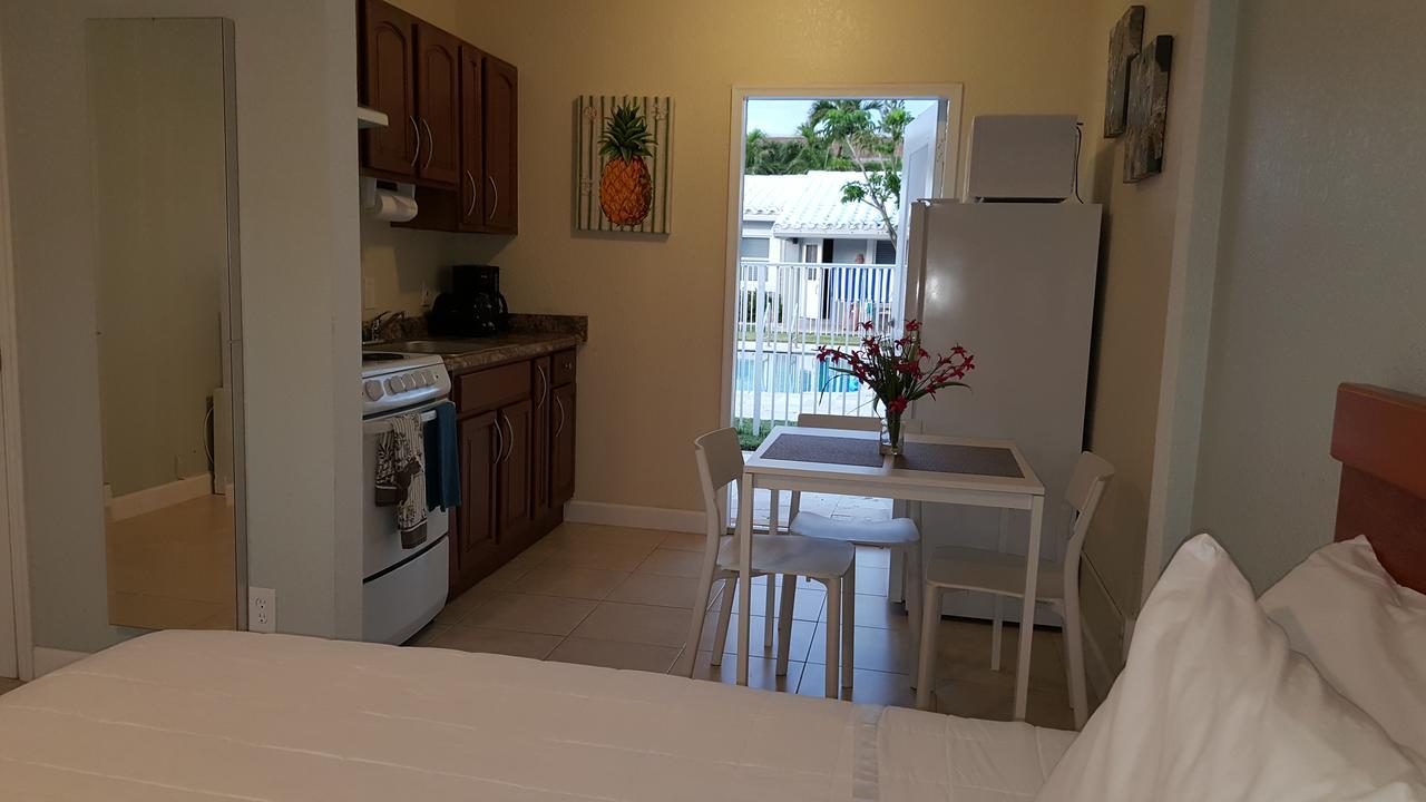 Coral Key Inn Lauderdale-by-the-Sea Buitenkant foto