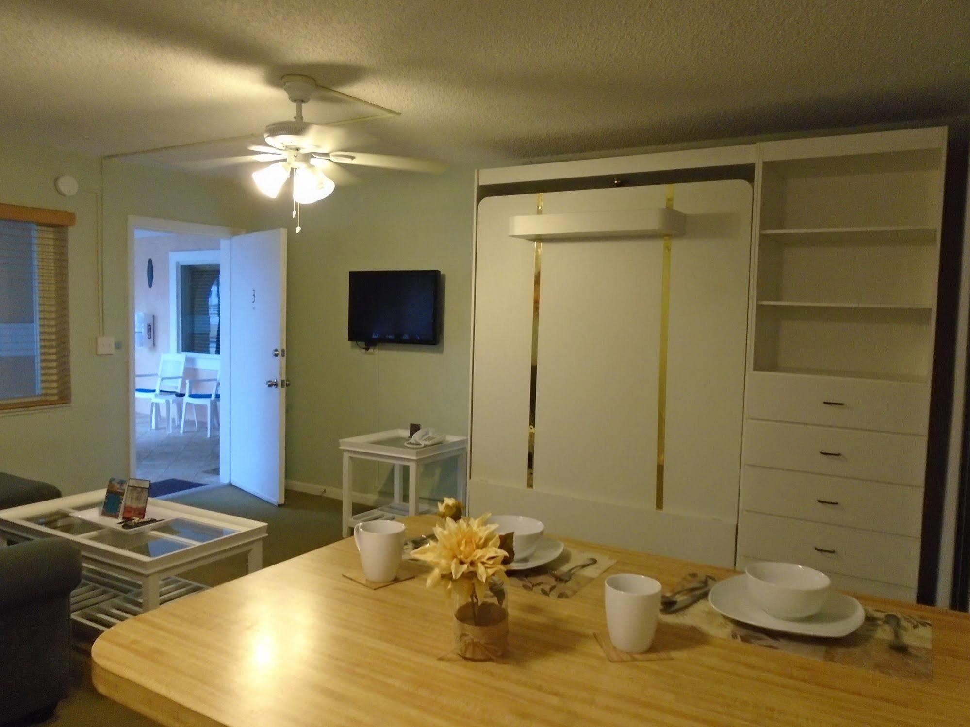 Coral Key Inn Lauderdale-by-the-Sea Buitenkant foto