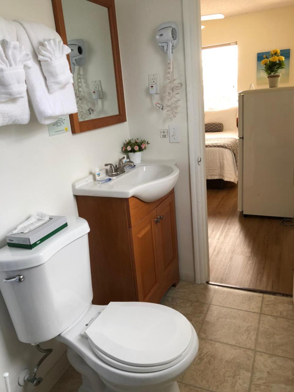 Coral Key Inn Lauderdale-by-the-Sea Buitenkant foto
