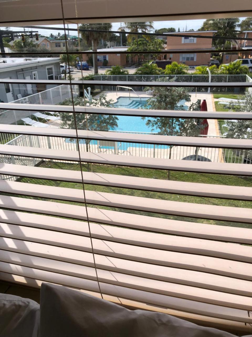 Coral Key Inn Lauderdale-by-the-Sea Buitenkant foto