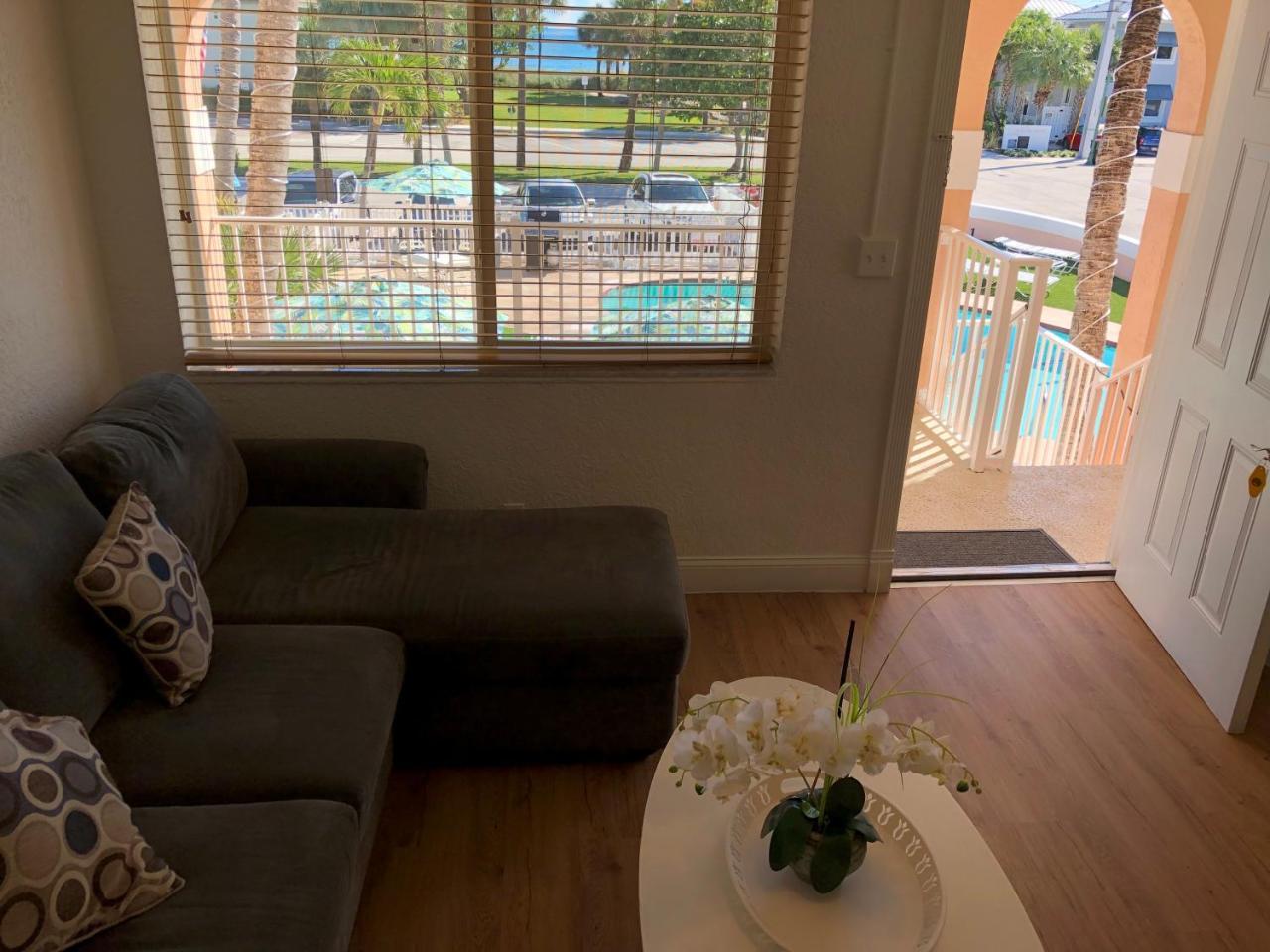 Coral Key Inn Lauderdale-by-the-Sea Buitenkant foto